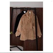 Load image into Gallery viewer, Rafferty jacket in Hazelnut
