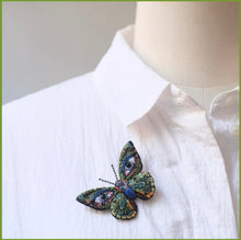 Load image into Gallery viewer, Trovelore Brooches, hand made nature inspired needlework