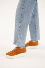 Load image into Gallery viewer, Rollie Derby City Punch Rustic Tan LAST PAIR SIZE 40
