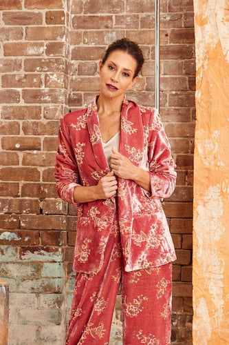 Image shows model wearing MARIAS JACKET- BUTTERFLY in Burntout Velvet
The Marias classic jacket in burnout Velvet is perfect as the special occasion piece to dress up a plain outfit. Soft and elegant, you will have this piece for years to come. Available sizes 10, 12, 14 at Millthorpe Blue
