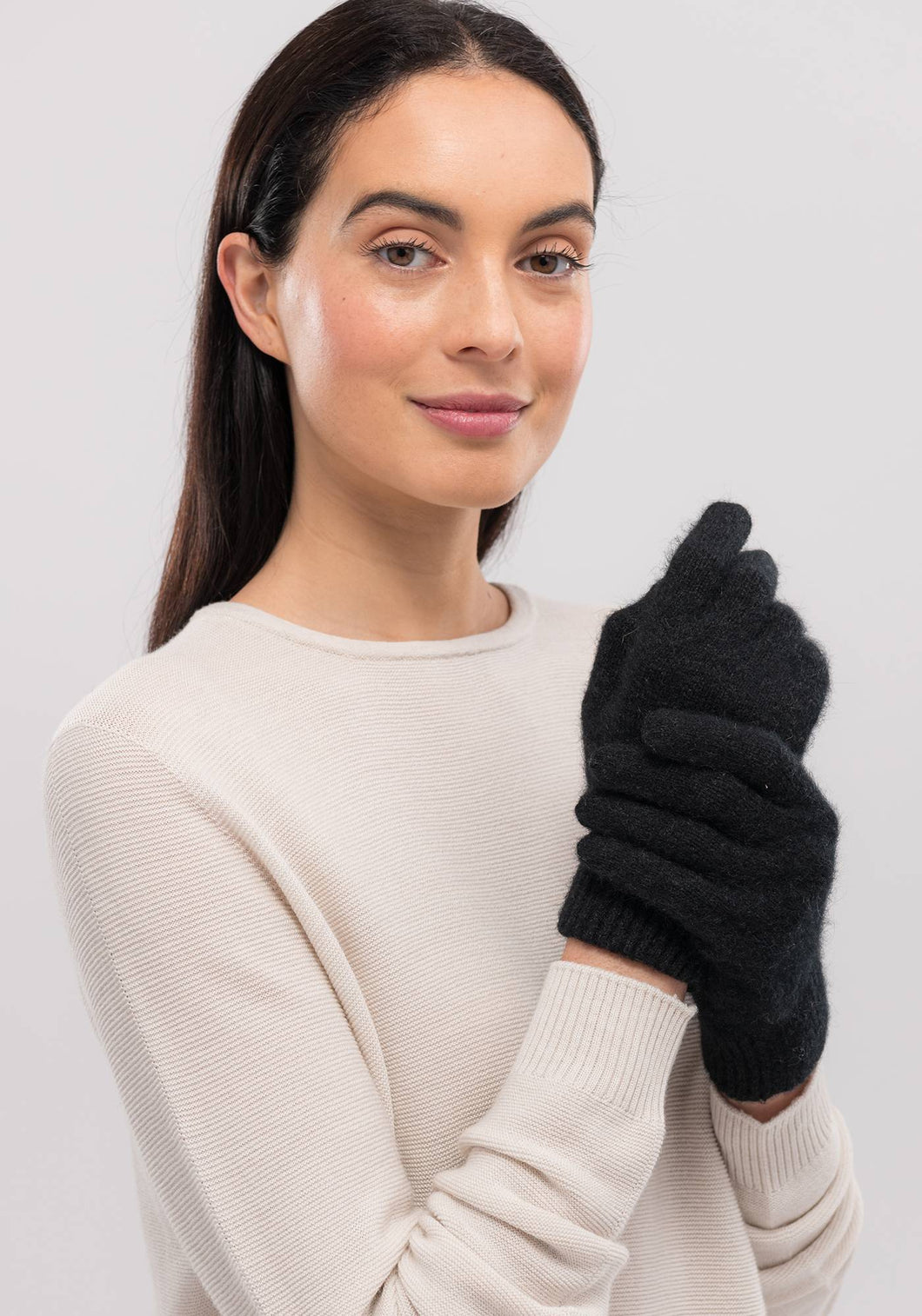 Cosy Gloves from Untouched World