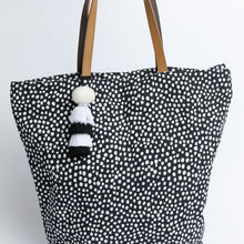 Load image into Gallery viewer, Ocean Tote in Black or Navy Spot
