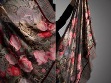 Load image into Gallery viewer, Nuria wool and silk scarf NU03
