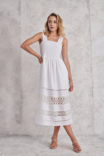 Ida-dress-white-linen-kamare
