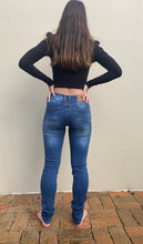 Load image into Gallery viewer, Stoke Jeans from New London
